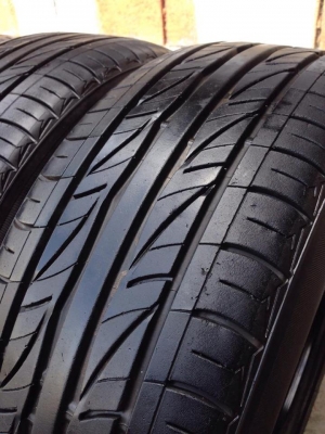 ยาง Firestone 205-55-16 ปี 15 2 เส้น ปี 14 2 เส้น ครบชุด 4 เส้น 3500 สภาพสวยๆดอกยางนิ่มๆไม่บวมเอาไปวิ่งกันยาวๆราคาเบาๆค่ะ
