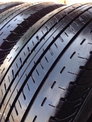 ยาง Bridgstone 205-70-15 ปี 14 ครบชุด 4 เส้น 5000 สภาพสวยๆดอกยางนิ่มๆไม่มีปะไม่บวมดอกยางเหลือเยอะวิ่งใด้อีกนานค่ะ