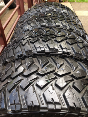ยาง Mud Maxxis 275 60 20 ดอกเต็ม ไม่มีปะ ราคาไม่แพง