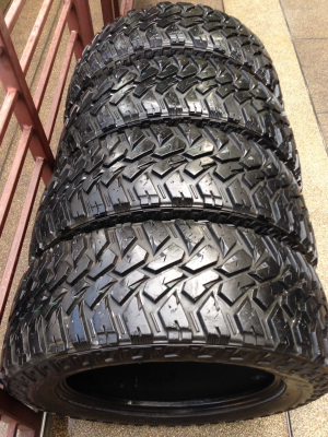 ยาง Mud Maxxis 275 60 20 ดอกเต็ม ไม่มีปะ ราคาไม่แพง