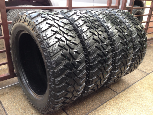 ยาง Mud Maxxis 275 60 20 ดอกเต็ม ไม่มีปะ ราคาไม่แพง
