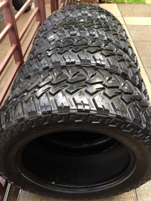 ยาง Mud Maxxis 275 60 20 ดอกเต็ม ไม่มีปะ ราคาไม่แพง