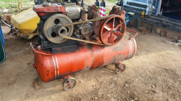 ขาย เครื่องปั๊มลม ปั๊มลม เครื่องยนต์ yanmar ดีเซล 1 สูบ ขนาด 4 แรง เก่านอก ถังยาว 1.4 เมตร ขาย เครื่องปั๊มลม ปั๊มลม เครื่องยนต์ yanmar ดีเซล 1 สูบ ขนาด 4 แรง เก่านอก ถังยาว 1.4 เมตร
