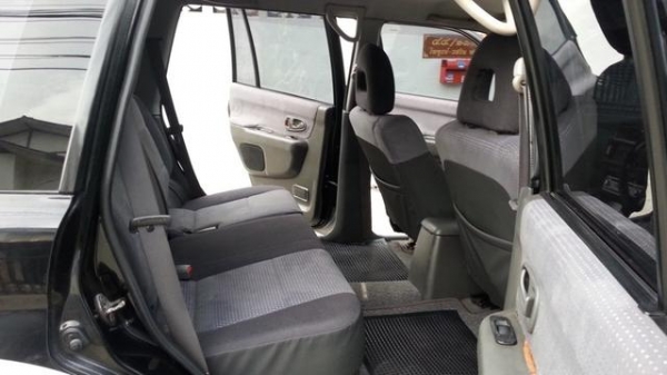 02 มิตซูบิชิ จีวาก้อน 2.8 abs airbag มือเดียว เกียร์ออโต้ 4x4