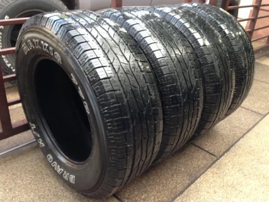 ยาง Maxxis 265 65 17 กลางปี14 ดอกสวย พร้อมใช้งาน ราคาไม่แพง