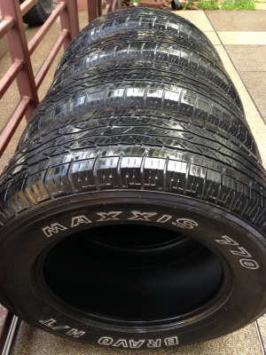 ยาง Maxxis 265 65 17 กลางปี14 ดอกสวย พร้อมใช้งาน ราคาไม่แพง