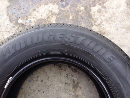 ยาง Bridgstone 195 R 15 ปี 14 ครบชุด 4 เส้น 4500 สภาพสวยๆดอกยางนิ่มๆไม่บวมดอกยางเหลือเยอะวิ่งใด้อีกนานค่ะ