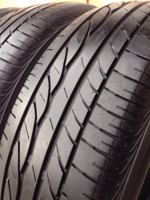 ยาง Bridgstone 195-65-15 ปี 15 ครบชุด 4 เส้น 3000 สภาพสวยๆดอกยางนิ่มๆไม่มีปะไม่บวมดอกยางเหลือเยอะวิ่งใด้อีกนานค่ะ