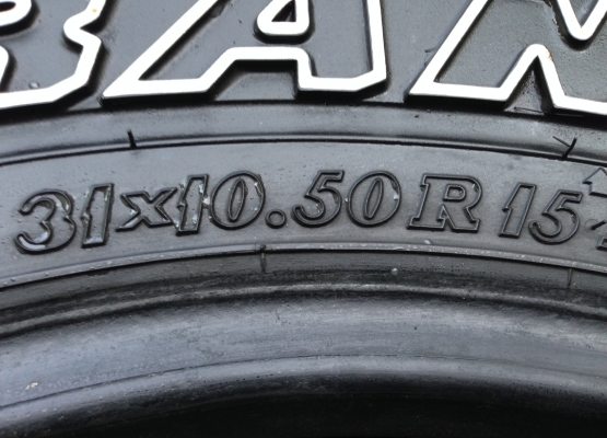 ยาง All Dunlop 31 10.5 R15 ปี13 ดอกเยอะ พร้อมใช้งาน ราคาไม่แพง