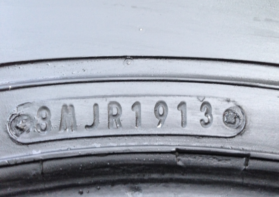 ยาง All Dunlop 31 10.5 R15 ปี13 ดอกเยอะ พร้อมใช้งาน ราคาไม่แพง