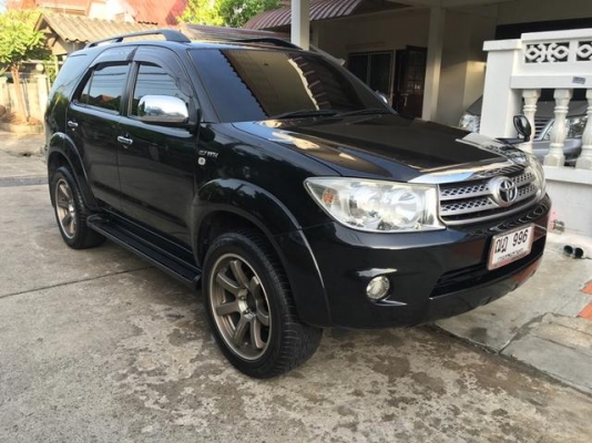 08 โตโยต้าฟอจูนเนอร์ 2.7 V สีดำท็อปสุด abs airbag