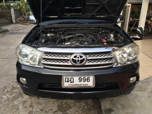 08 โตโยต้าฟอจูนเนอร์ 2.7 V สีดำท็อปสุด abs airbag