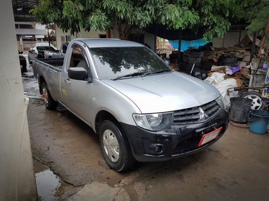 Triton ตอนเดียว ปี 2011 cng โรงงาน ราคา 198000 ++++++++