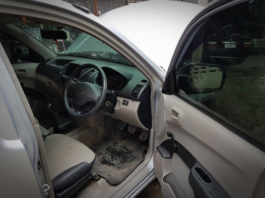 Triton ตอนเดียว ปี 2011 cng โรงงาน ราคา 198000 ++++++++