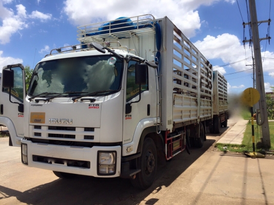 รถอีซูซุ 6 ล้อ FTR  240 แรงม้า. ปี 54. ( รถวิ่ง 27x,xxx กม. ) , ( ขาย แม่ , ลูก. ) , ( มี ขาย 6 พ่วง. )   สนใจติดต่อ  081 - 6079515