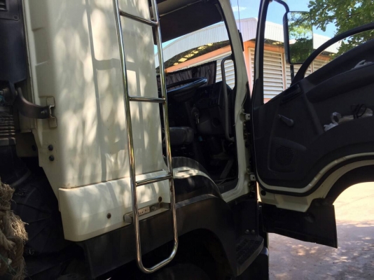 รถอีซูซุ 6 ล้อ FTR  240 แรงม้า. ปี 54. ( รถวิ่ง 27x,xxx กม. ) , ( ขาย แม่ , ลูก. ) , ( มี ขาย 6 พ่วง. )   สนใจติดต่อ  081 - 6079515