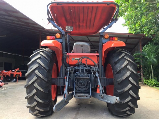 ขายรถไถ Kubota M8540 (4WD) พร้อมดันหน้า ผานบุกเบิกช้าง รถพร้อมใช้งานครับ ขายรถไถ Kubota M8540 (4WD) พร้อมดันหน้า ผานบุกเบิกช้าง รถพร้อมใช้งานครับ