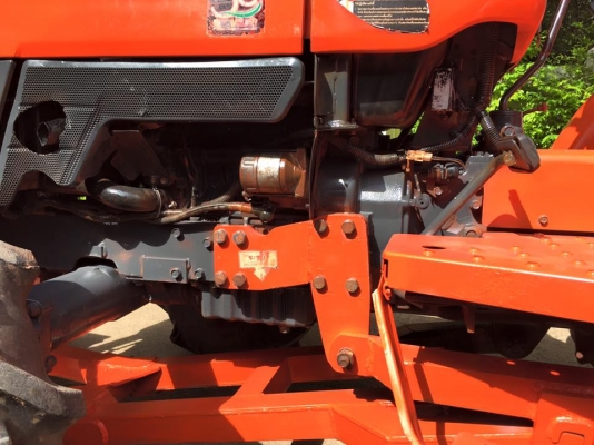 ขายรถไถKubota L3408 (4WD) พร้อมใบมีดหน้า และผานบุกเบิกช้าง รถพร้อมใช้งาน