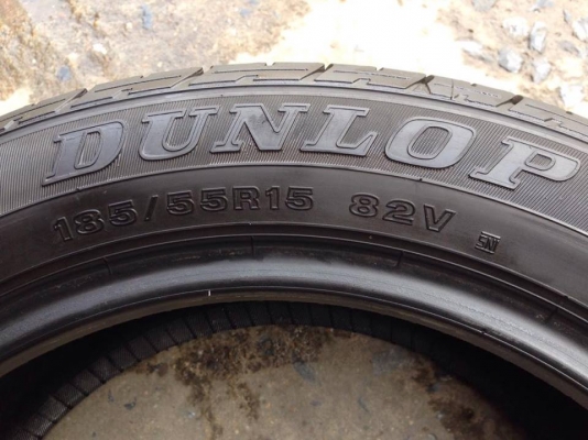 ยาง DUNLOP 185-55-15 ปี 15 ครบชุด 4 เส้น 3500 สภาพสวยๆไม่มีปะไม่บวมไม่กินข้างดอกยางเหลือเยอะเอาไปวิ่งกันใด้อีกยาวค่ะ