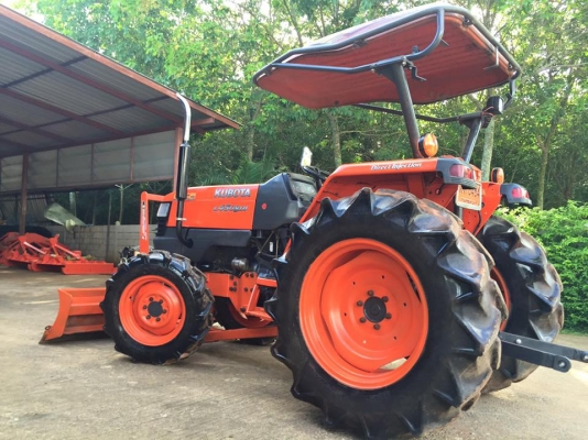 ขายรถไถKubota L4508DI (4WD) พร้อมใบมีดหน้าและผานพรวน รถสวย พร้อมใช้งาน