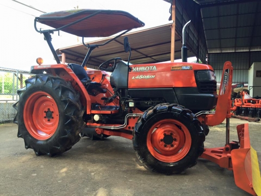 ขายรถไถKubota L4508DI (4WD) พร้อมใบมีดหน้าและผานพรวน รถสวย พร้อมใช้งาน