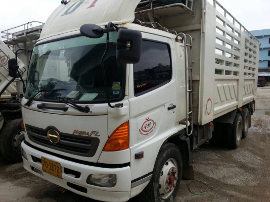 ขายด่วนสิบล้อเพลาเดียวกะบะสามมิตร ยาว6.20 สูง2.20 เมกก้า220 แรง FL1J NPA เดิมๆบางๆ  ยางดี คัสซีสวยทั้งเส้น .