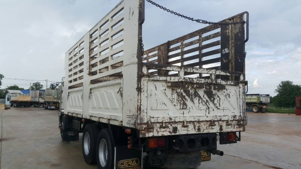 ขายด่วนสิบล้อเพลาเดียวกะบะสามมิตร ยาว6.20 สูง2.20 เมกก้า220 แรง FL1J NPA เดิมๆบางๆ  ยางดี คัสซีสวยทั้งเส้น .