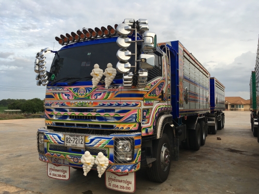 ขายด่วนสิบล้อเพลาเดียวกะบะสามมิตร ยาว6.20 สูง2.20 เมกก้า220 แรง FL1J NPA เดิมๆบางๆ  ยางดี คัสซีสวยทั้งเส้น .