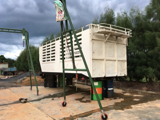 ขายด่วนสิบล้อเพลาเดียวกะบะสามมิตร ยาว6.20 สูง2.20 เมกก้า220 แรง FL1J NPA เดิมๆบางๆ  ยางดี คัสซีสวยทั้งเส้น .