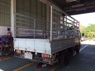 รถ 6 ล้อ isuzu nkr ยาว 4.30 เมตร