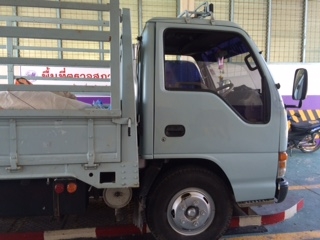 รถ 6 ล้อ isuzu nkr ยาว 4.30 เมตร