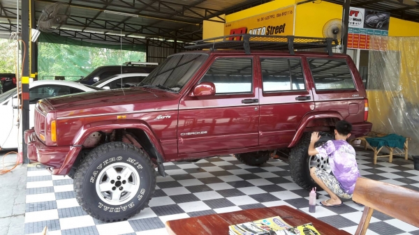 ขายjeep 2.5L โฉมมน ปี 98