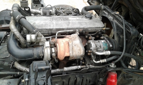 ISUZU NPR 130 แรง หัว - แชชซี ยาว 5 เมตร รถห้างแท้ ปี 51