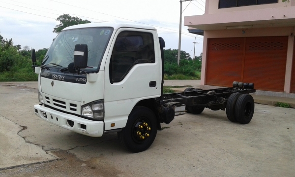 ISUZU NPR 130 แรง หัว - แชชซี ยาว 5 เมตร รถห้างแท้ ปี 51