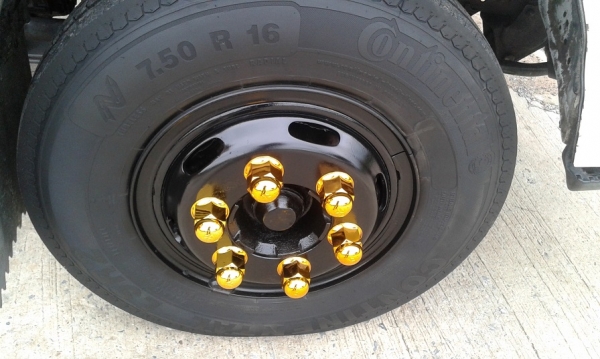 ISUZU NPR 130 แรง หัว - แชชซี ยาว 5 เมตร รถห้างแท้ ปี 51