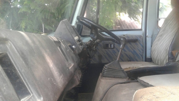 ขาย 6 ล้อดั้ม ISUZU ROCKY เครื่อง 6BD1 165 แรงม้า เฟืองท้ายใหญ่ คัสซีสวย พวงมาลัยพาวเวอร์ ทะเบียนพร้อม