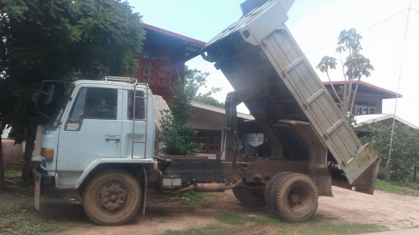ขาย 6 ล้อดั้ม ISUZU ROCKY เครื่อง 6BD1 165 แรงม้า เฟืองท้ายใหญ่ คัสซีสวย พวงมาลัยพาวเวอร์ ทะเบียนพร้อม