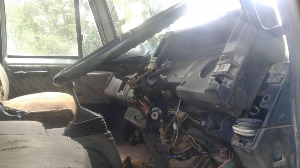 ขาย 6 ล้อดั้ม ISUZU ROCKY เครื่อง 6BD1 165 แรงม้า เฟืองท้ายใหญ่ คัสซีสวย พวงมาลัยพาวเวอร์ ทะเบียนพร้อม