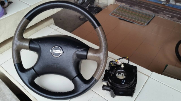 พวงมาลัย Toyota Nissan ตัวนอกเก่าญี่ปุ่น   ใส่ได้ทั้งรถมี Airbag และไม่มี Airbag