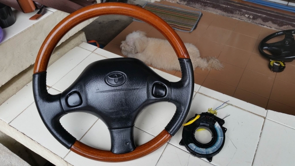 พวงมาลัย Toyota Nissan ตัวนอกเก่าญี่ปุ่น   ใส่ได้ทั้งรถมี Airbag และไม่มี Airbag