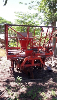 ขาย เครื่องปลูกอ้อยของ KK สภาพพร้อมใช้งาน ราคาถูก