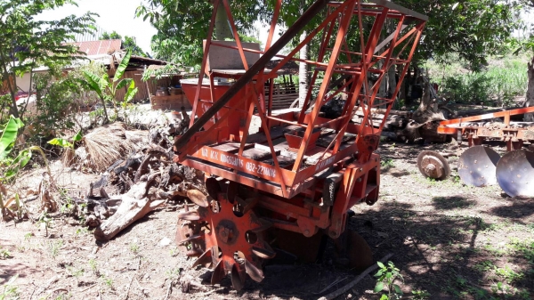 ขาย เครื่องปลูกอ้อยของ KK สภาพพร้อมใช้งาน ราคาถูก