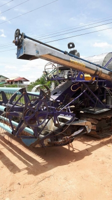 ขายรถเกี่ยวข้าว ช้างน้อยเจ้าพลัง อุ้ม1.5ตัน เครื่องHINO WO6D ช่วงล่าง10สภาพสวยเดิม อุ้มสวยเดิม พร้อมลงงาน ช่วงล่างเต็ม