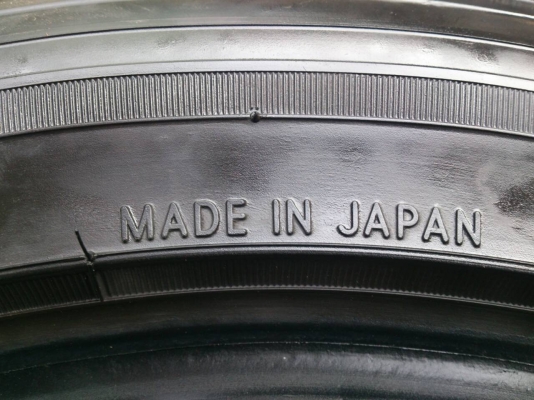 ขายยาง NITTO 205/55R16 MADE IN JAPAN ยางส้ปดาห์ที่04 ปี15 ดอกยางเต็มหนาสดเท่ากันไม่ร้าวไม่แตกลาย สวยๆ จำนวน 1 ชุด