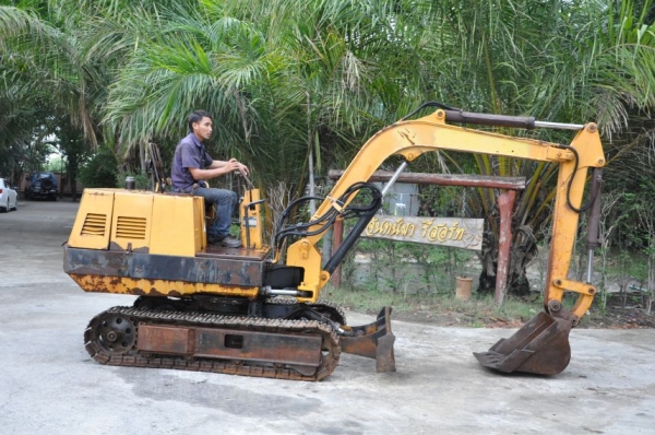 ลดกระหน่ำ!!ขายแบคโฮ MITSUBISHI MS30 เท่าPC30 เดิมจากญี่ปุ่น ทำงานสมบูรณ์ทุกระบบ รับรองไม่ผิดหวัง 139,000 เท่านั้น!!