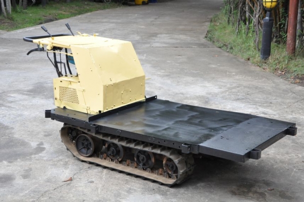 ขายรถบรรทุก ตีนตะขาบkawasaki มีเกียร์ สภาพ เดิมญี่ปุ่น อะเนคประสงค์ 12,500เท่านั้น!!