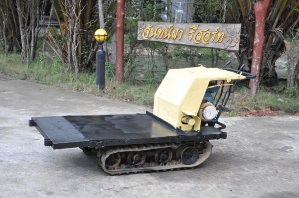 ขายรถบรรทุก ตีนตะขาบkawasaki มีเกียร์ สภาพ เดิมญี่ปุ่น อะเนคประสงค์ 12,500เท่านั้น!!