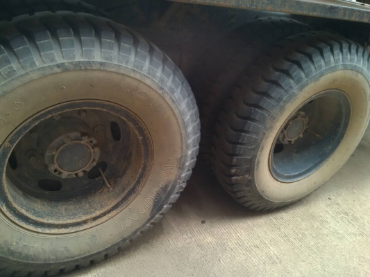 สิบล้อ หัวลาก ฮีโน่ V8-320แรง 2เพา สภาพดีใช้งานปกติ เล่ม ภาษีไม่ขาด ทะเบียนพร้อมโอน ราคาหัวเดียวถูกๆ 245,000บ