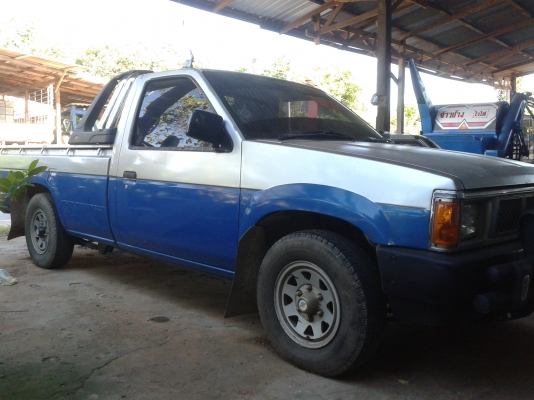 ขายนิสสัน big M เครื่องเบนซิน รถสภาพเดิมมาก แทบจะไม่มีที่ผุ แอร์เย็นฉ่ำ ช่วงล่างดีทะเบียนพร้อมโอน