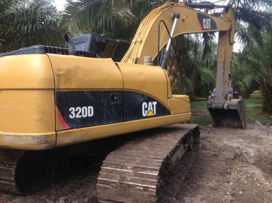 ขายรถแบคโฮ CAT 320 D JAPAN ไมล์ 3513 ชม.ราคา 2450000